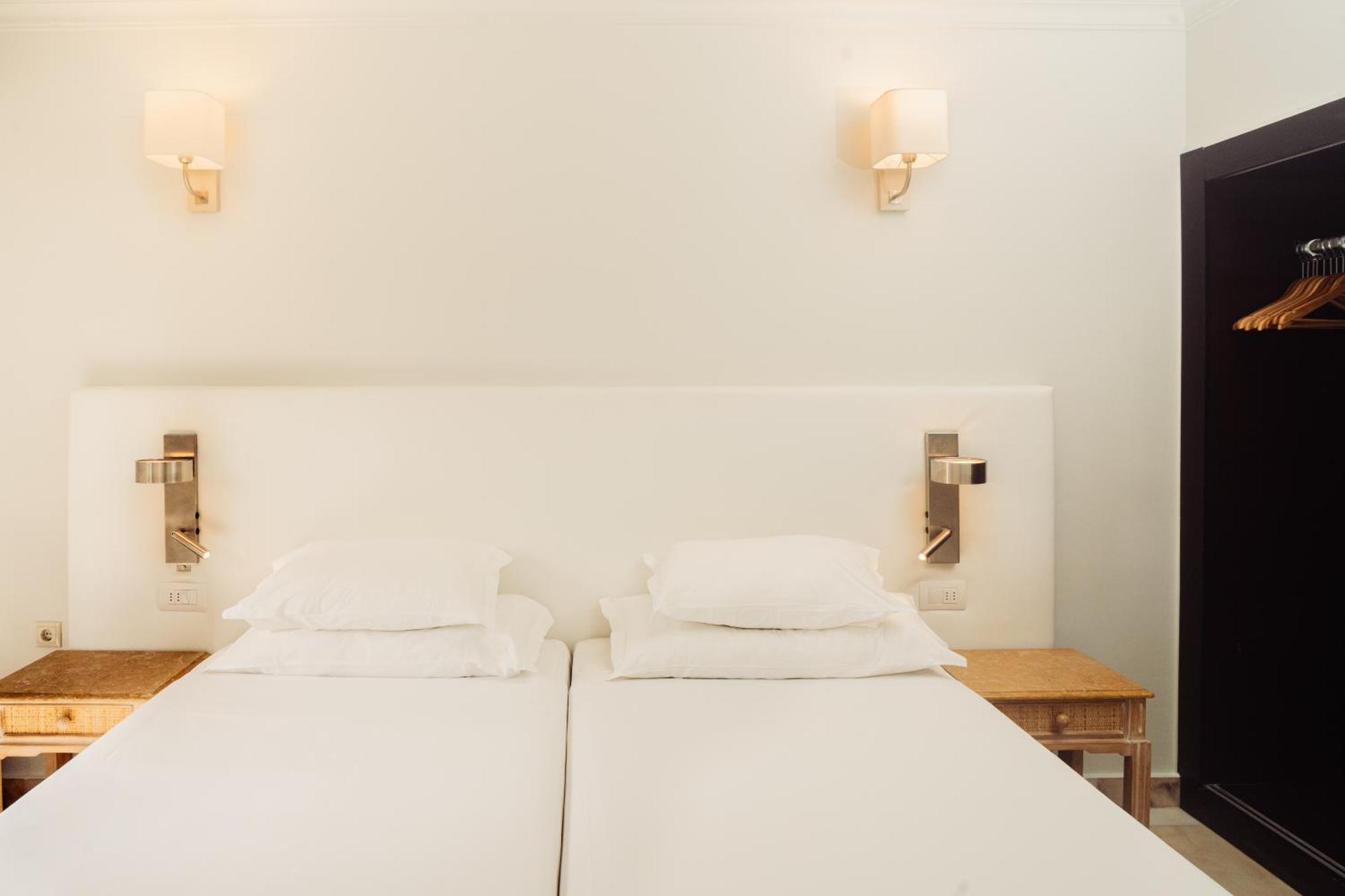 Sunset Apartment,1769495298:JPEG